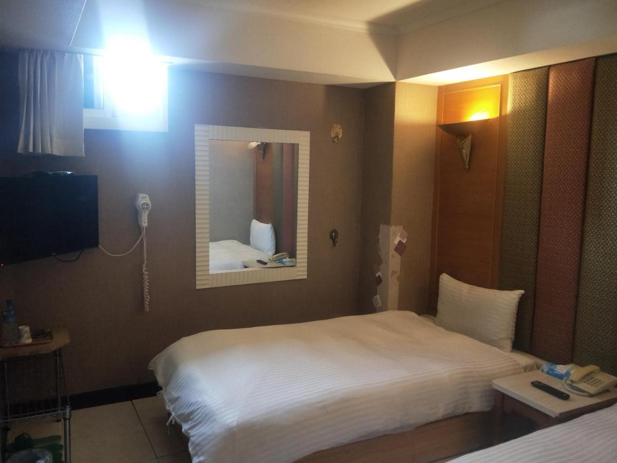 הואליין סיטי Hotel Fouquet מראה חיצוני תמונה